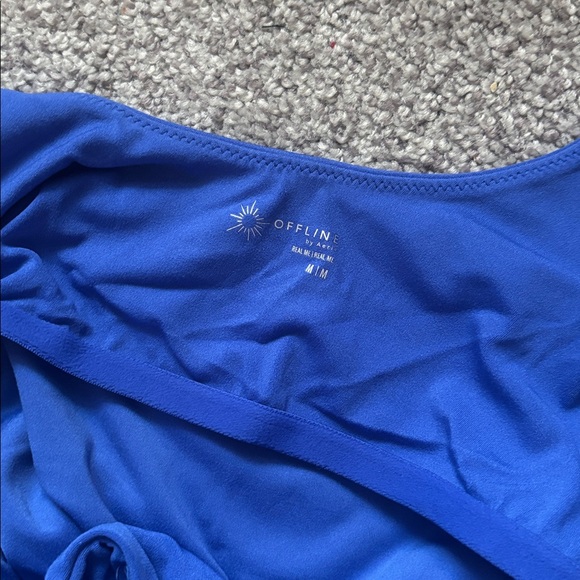 AERIE WORKOUT SET - Picture 7 of 7